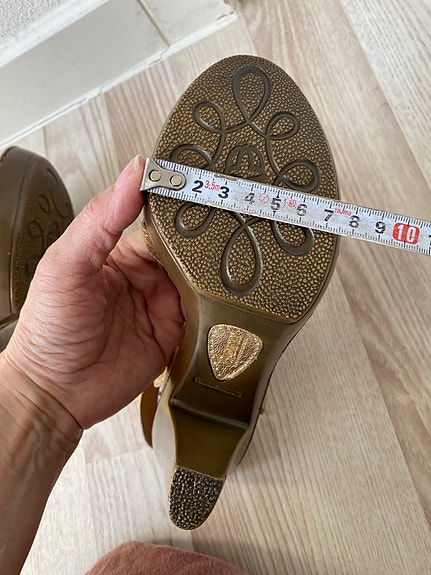 Product image 18 of 20