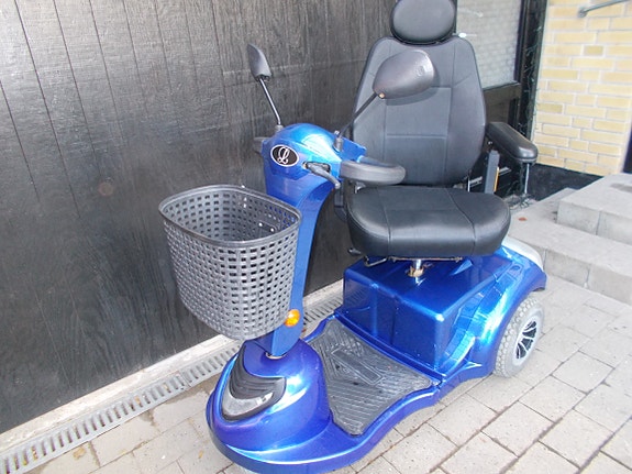 Product image 1 of 8