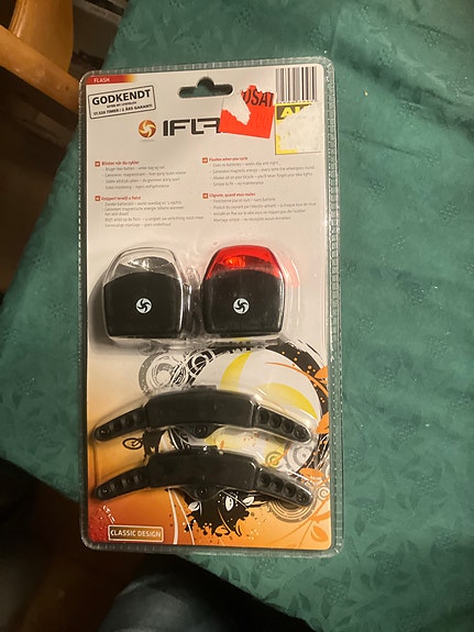 Product image 1 of 4