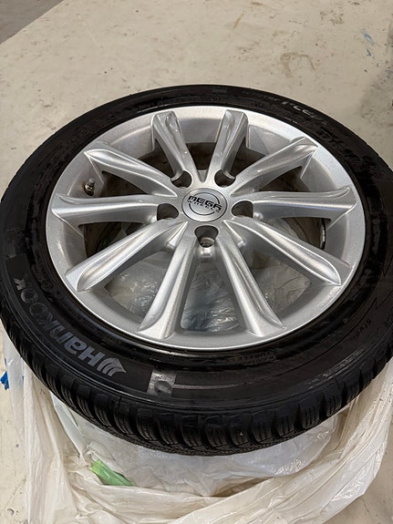 Product image 1 of 4