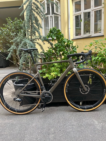 Product image 1 of 10