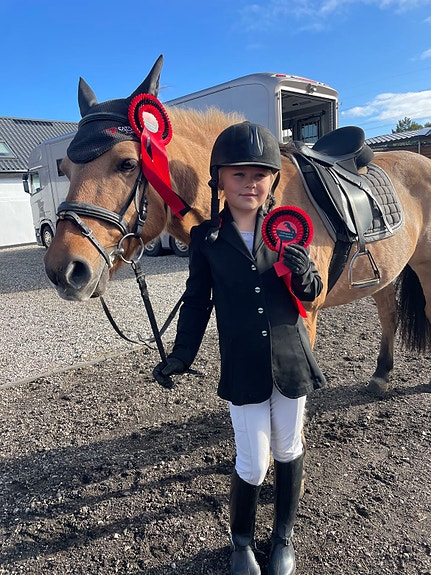 Product image 1 of 9