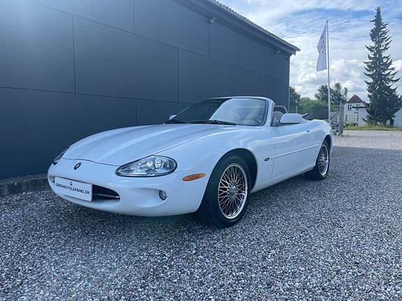 Jaguar XK
