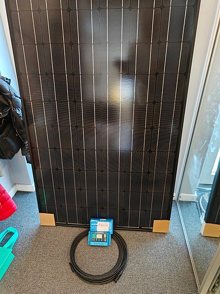 Product image 1 of 3