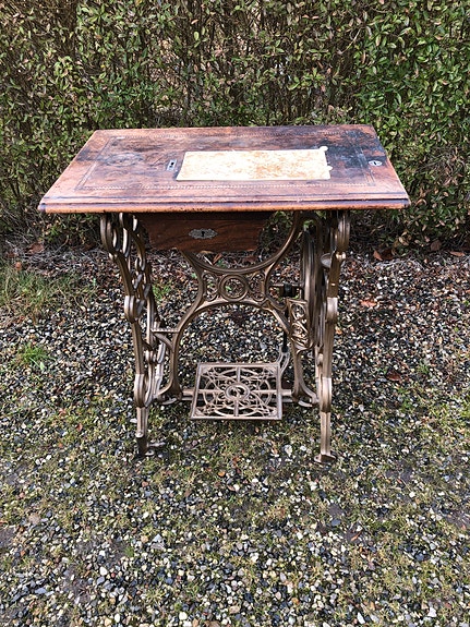 Product image 1 of 3