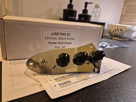 Product image 1 of 3