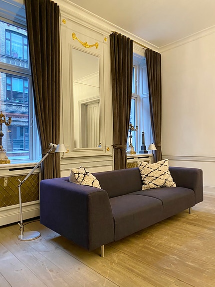 Product image 1 of 8