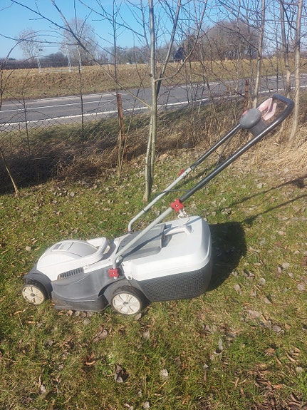 Product image 1 of 4