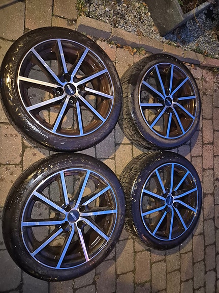 Product image 1 of 9