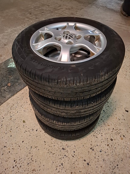 Product image 1 of 8