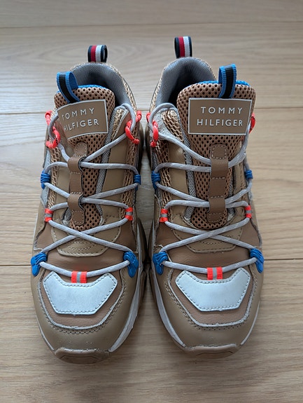 Product image 2 of 9