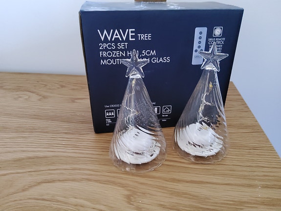 Product image 1 of 2