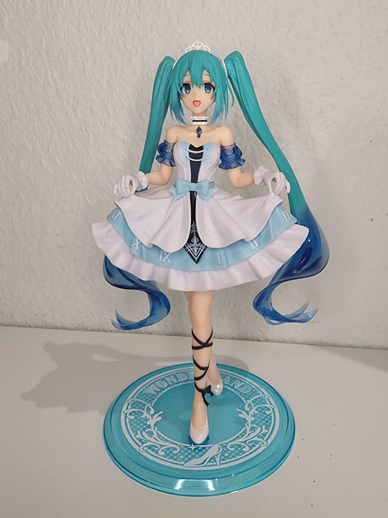 Product image 1 of 3