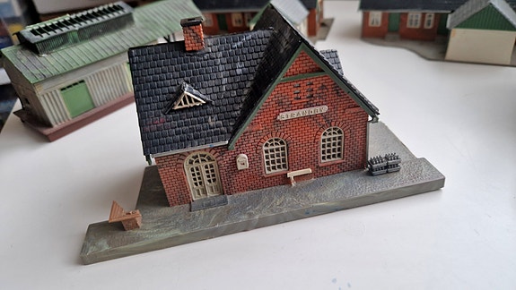 Product image 3 of 7