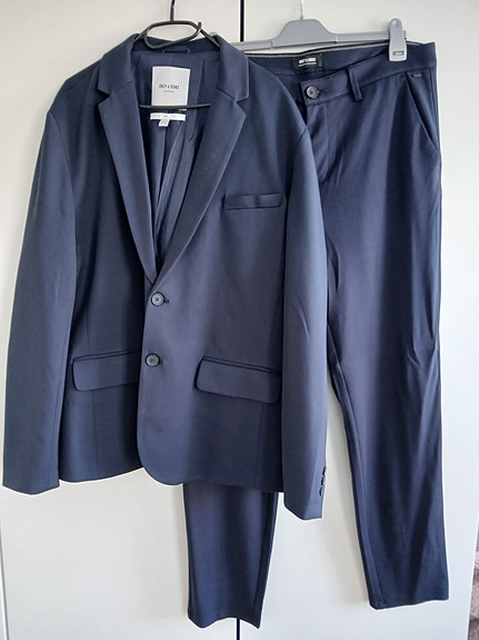 Product image 1 of 9