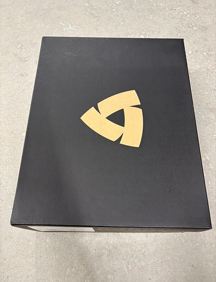 Product image 9 of 9