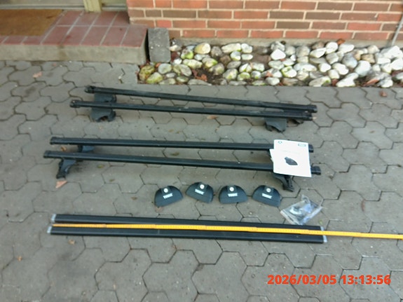 Product image 1 of 3