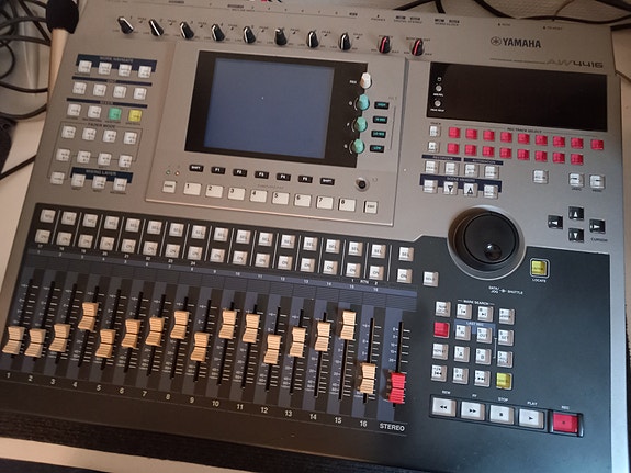 Product image 4 of 10