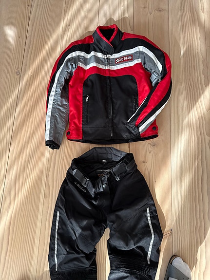 Product image 1 of 6