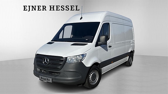 Mercedes Sprinter 215