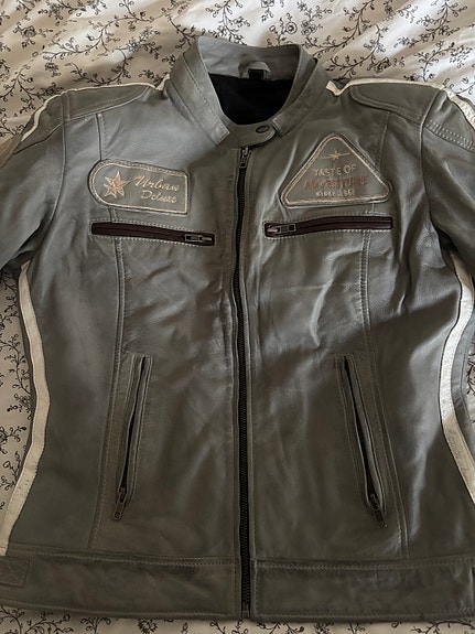 Product image 1 of 10