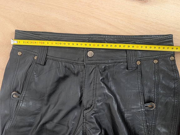 Product image 16 of 17