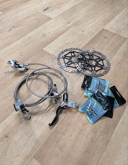 Product image 1 of 7