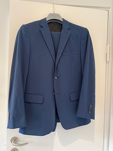 Product image 1 of 8