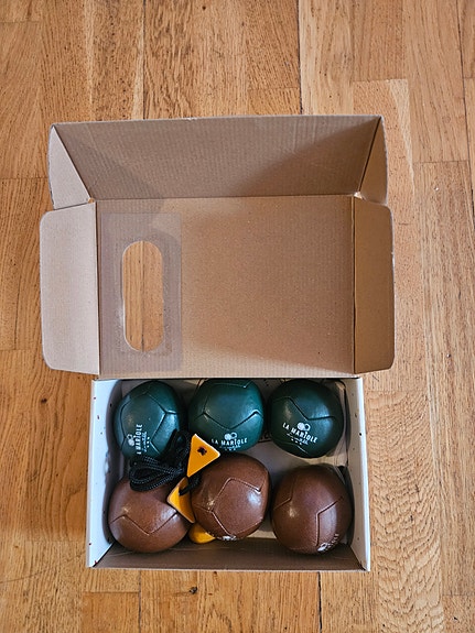 Product image 1 of 2