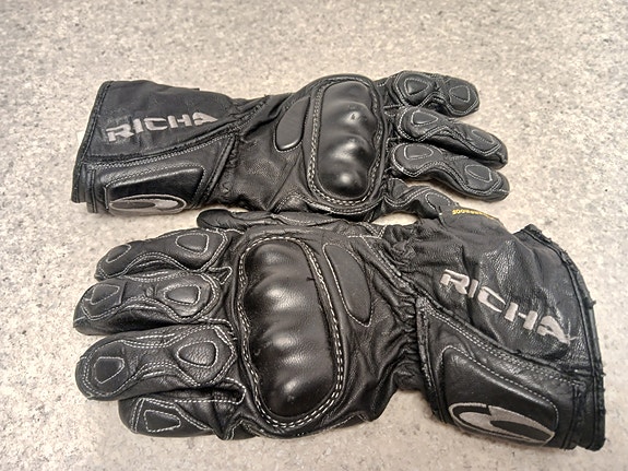 Product image 1 of 4