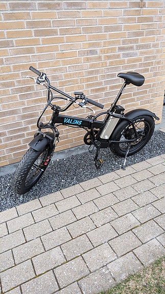 Product image 1 of 9