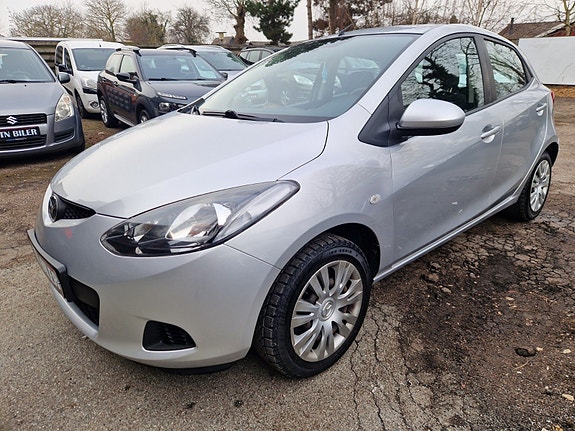 Mazda 2