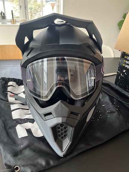 Product image 9 of 10