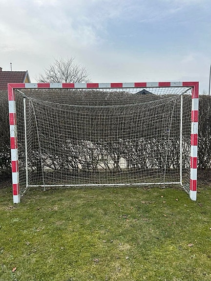 Product image 1 of 9