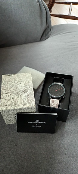 Product image 1 of 4