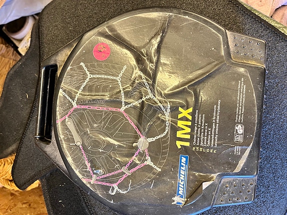 Product image 1 of 2