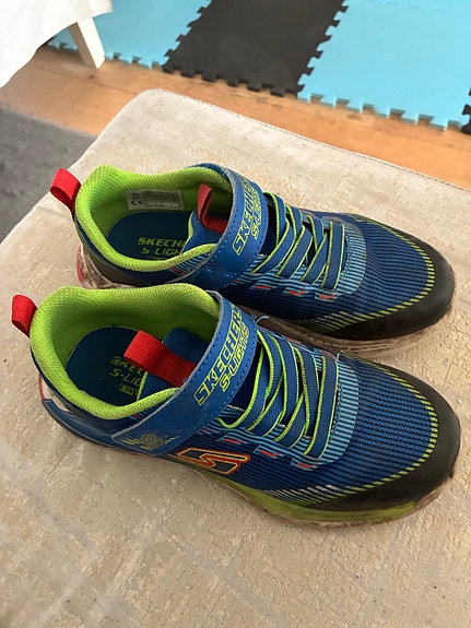 Product image 1 of 8