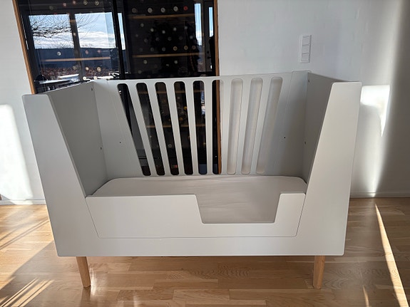 Product image 1 of 8