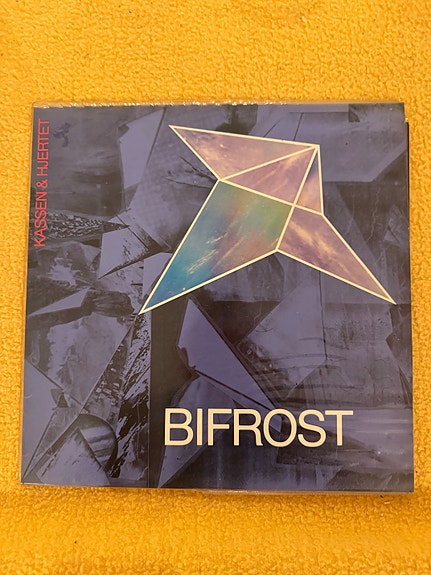 Product image 1 of 3