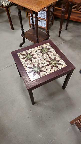 Product image 32 of 48