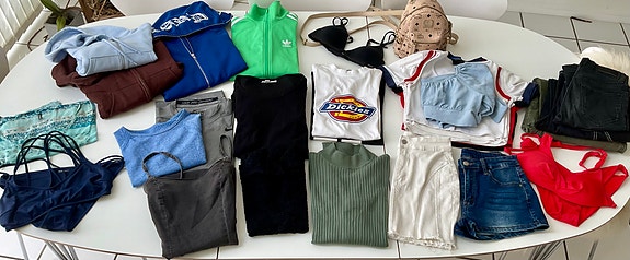 Product image 1 of 8