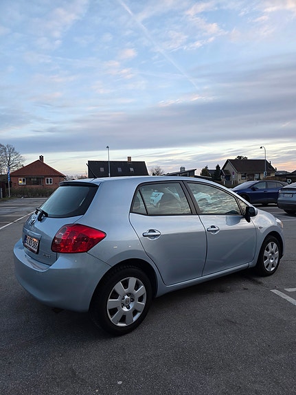Toyota Auris 2008 photo 5