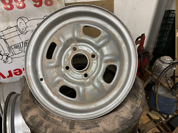 Product image 1 of 3