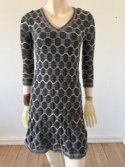 Product image 1 of 9