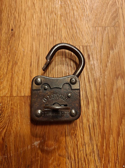 Product image 3 of 3
