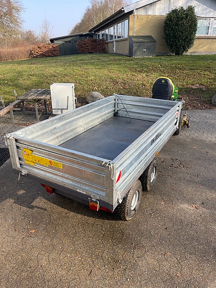 Product image 1 of 9