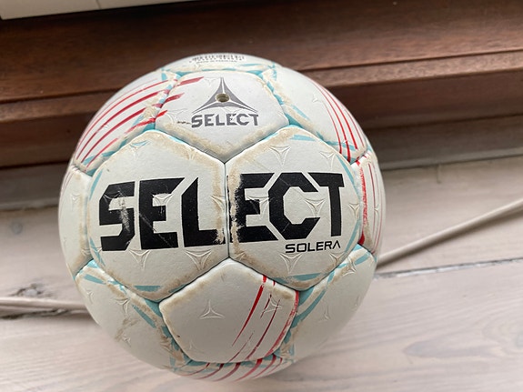 Product image 1 of 3