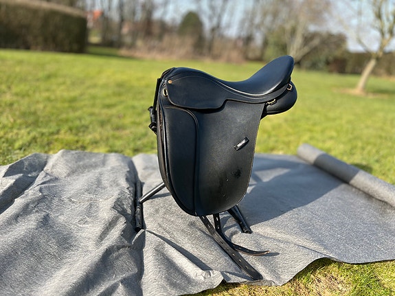 Product image 1 of 9