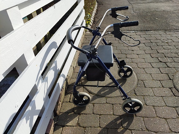 Product image 2 of 9