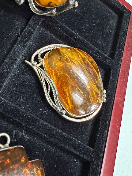 Product image 11 of 17